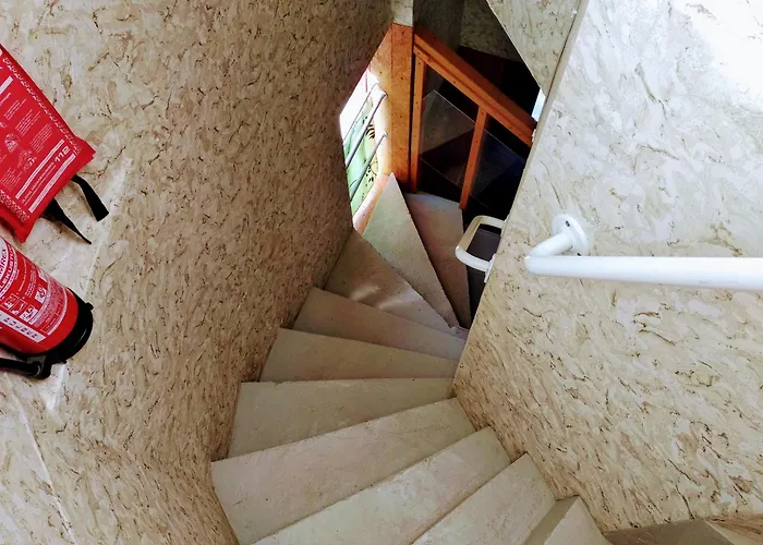 Student Home Apartment *